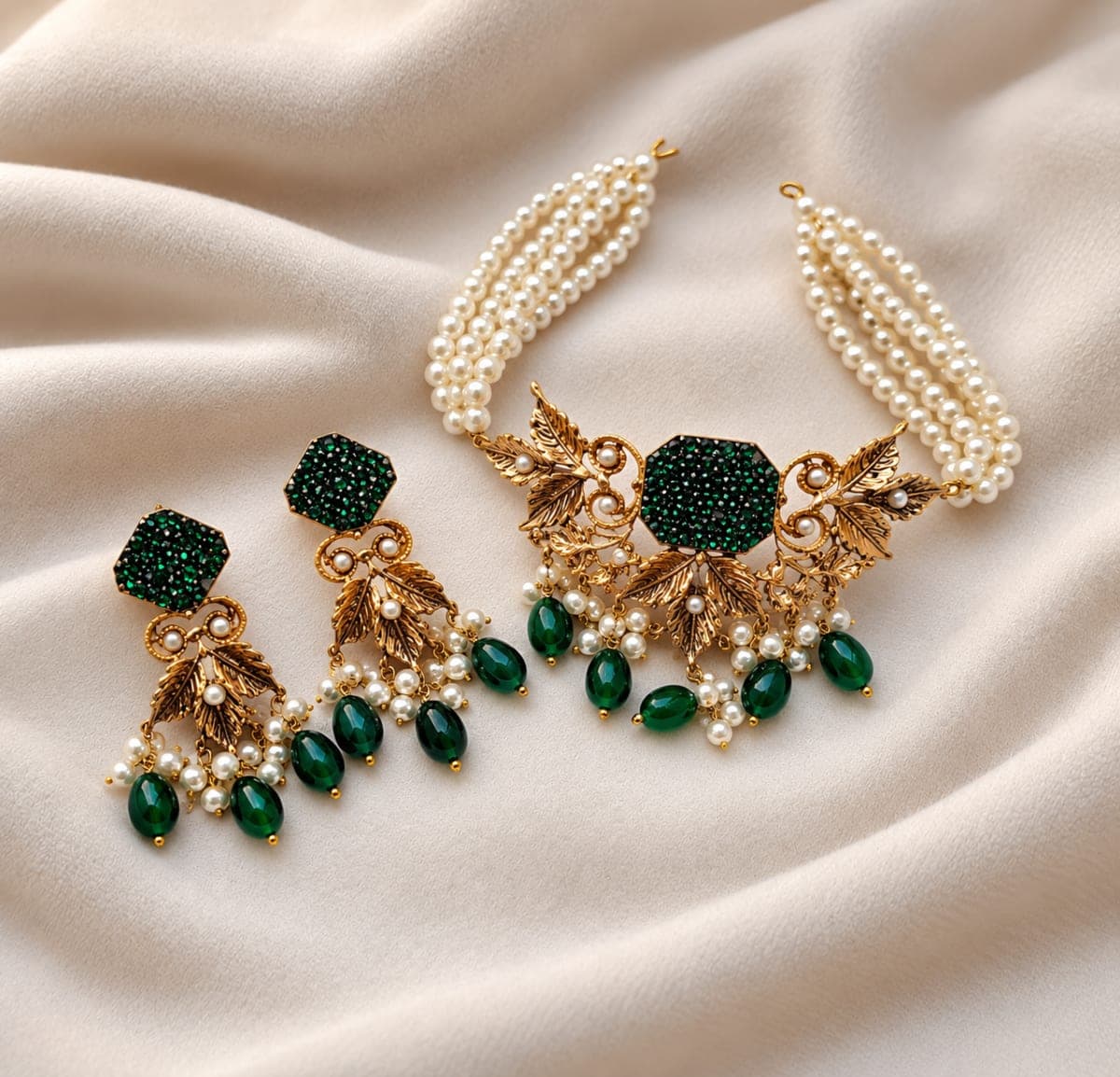 Chockers And Necklaces